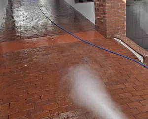 pressure-washing-services-003
